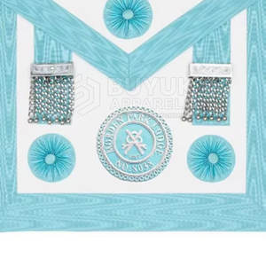 Delantales de masonería de cuero hechos a mano, bordados, ajustables, ceremoniales, sofisticados, de calidad, con broche de seguridad personalizado, lavables, clásicos - Product Image 3