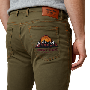 Pantalon évasé pour homme d'inspiration outdoor avec broderie Forest Ridge et construction premium décontractée - Product Image 2