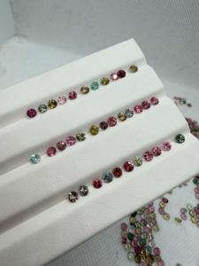 Turmalinas Multicolores Naturales de la Mejor Calidad, 3-3.5mm, Facetadas, Corte Brillante Redondo para Pulseras, Patrones Ovalados en Oferta - Product Image 1