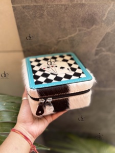 Latest Fashion Hand Tooled Leather Big Size Jewelry Storage <b>Box</b> Leather Black Checks Pattern <b>Makeup</b> <b>Box</b> Organizer <b>Box</b> - Product Image 5