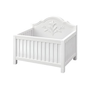 Lit bébé sculpté en acajou, mobilier de chambre d'enfant fait main d'Indonésie, tissu bleu ciel - Product Image 1