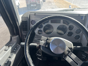 CAMIÓN USADO MA CK PINNACLE CHU613 2016, 12.8L, 505hp, Motor tipo MP8-505C, 8x4, Combustible Diésel, Clase 8, Transmisión Manual, Volante a la Izquierda - Product Image 6