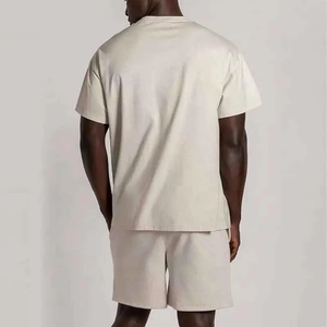 Conjunto Deportivo de Verano para Hombre de Algodón de Alta Calidad con Logotipo Personalizado en la Parte Delantera, Camiseta Casual de Manga Corta y Pantalones Cortos - Product Image 3