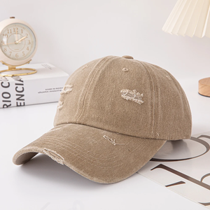 หมวกเบสบอลแบบมีรู ดีไซน์ทันสมัยสไตล์เรโทร พร้อมดีเทลขาดแบบเท่ๆ เหมาะสำหรับใส่ลำลอง สตรีทแวร์ - Product Image 3