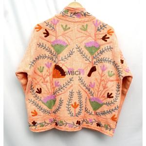 เสื้อแจ็คเก็ตผ้าฝ้ายอินเดียลายทางปักมือแบบซูซานี แขนสั้น ตัดเย็บด้วยมือสำหรับผู้หญิง เนื้อผ้านุ่ม - Product Image 3