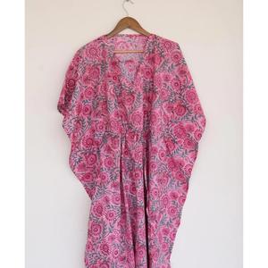Robe kaftan rose à imprimé floral ethnique, coupe ample, 100% coton, tenue de plage estivale, robe longue pour femmes - Product Image 1