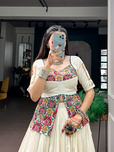 Ensemble Lehenga Choli en rayonne brodée, longueur au sol, tenue ethnique indienne pakistanaise pour femmes, robe de fête de mariage - Product Image 2