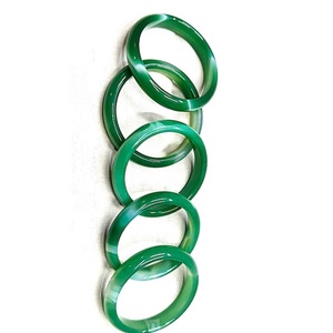 กำไลหยกเขียวธรรมชาติทำมือ เครื่องประดับแฟชั่นเสริมฮวงจุ้ย ของขวัญสำหรับทุกเพศ - Product Image 1