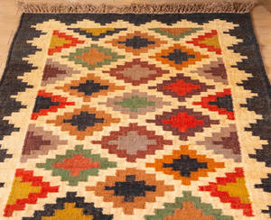 Tapis tissé à la main de tapis de jute de motif de Kilim vintage coloré avec des conceptions tribales exportation en gros de l'Inde - Product Image 2