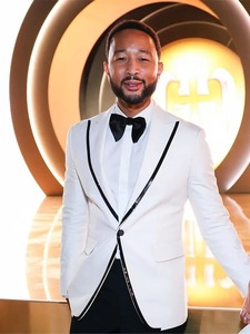 Chaqueta de Cuero John Legend Gold Gala - Ropa Urbana Ecológica y Resistente al Viento en Cuero 100% Original - Product Image 4