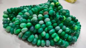 Perles d'Opale Verte Gemme Rondelle Lisses et Simples 7-10mm Vendues par Fil de 8 Pouces - Product Image 2