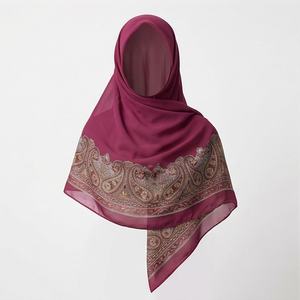 Pañuelo Cuadrado Retro para Mujer con Estampado Floral de Cachemira, Chal de Gasa de 110x110cm, Tamaño Grande, Hijab Suave y Transpirable, Envoltura de Moda Premium - Product Image 1