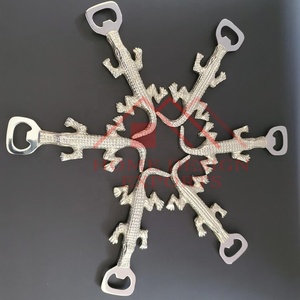 Venta caliente abrebotellas de aluminio diseño de cocodrilo abridor de botellas de cerveza de cocodrilo Chapado en latón de alta calidad para fiesta de boda - Product Image 3