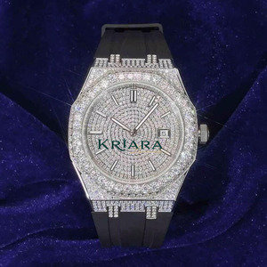 Reloj de pulsera inspirado en un diamante de moissanita más vendido con correa de goma, ideal para fiestas y eventos, disponible para la venta. - Product Image 6