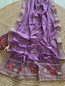 Colección Premium de Saris de Diseño Reglance, Sari de Seda con Detalles de Moti Hechos a Mano, Pallu en Caja, Aspecto Lujoso, Tradicional Gujarati - Product Image 2