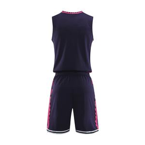 Uniforme de baloncesto hecho en Pakistán, camiseta de equipo y pantalones cortos sublimados, uniforme de baloncesto de color personalizado - Product Image 2