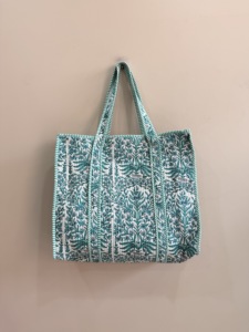 Lote al por mayor de bolsos tote acolchados con estampado de bloques |   Bolsa de Hombro de Algodón Ecológica |   Bolso de Hombro de Algodón Hecho a Mano - Product Image 5