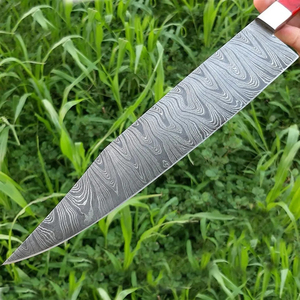 Couteau de chef Burraq personnalisé fait main en acier carbone, lame de 8 pouces, manche en bois, étui, cadeau - Product Image 4