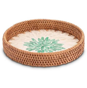 Plateau rond en rotin tressé gris avec poignées latérales intégrées et motif de tissage fin, disponible à prix de gros. - Product Image 5