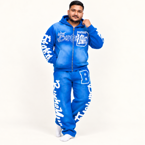 Ensemble de jogging deux pièces personnalisé unisexe avec sweat à capuche zippé et pantalon de survêtement en molleton épais imprimé graphique – Vente en gros OEM - Product Image 3