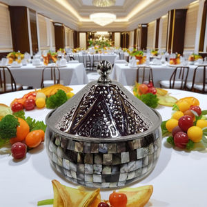 Cazuela Premium de nácar, olla caliente aislada de estilo árabe para comidas elegantes - Product Image 1