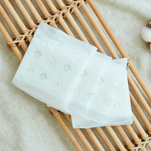 [Its Me] Toalla Sanitaria Premium Long Liner 20p con Cubierta de Algodón Orgánico y Tecnología TCF para una Protección Suave Durante el Periodo - Product Image 5