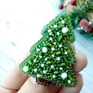 Fashionable Embroidered Beaded Brooch Handmade Decorative Accessory for Bags Hats and Scarves - Product Image 4