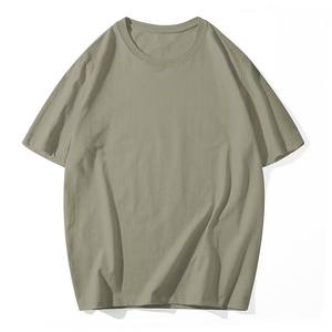 เสื้อยืดคอกลมแขนสั้นผ้า CVC หวีอย่างดี น้ำหนัก 180 กรัม จากโรงงาน OEM สีพื้นเรียบง่าย ทรงเข้ารูป สไตล์ลำลอง - Product Image 3