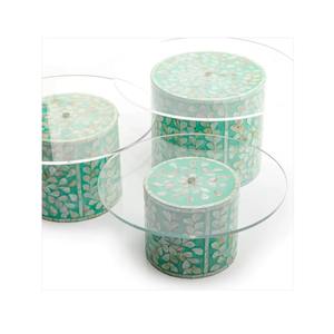 Support à chocolats rond en verre noir avec dessus en nacre, idéal pour la présentation de desserts, la décoration de table de buffet et le service festif de friandises - Product Image 2