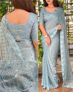 Sari en satin pour femme Fendy avec broderie jacquard intégrée et bordure à sequins - Product Image 2