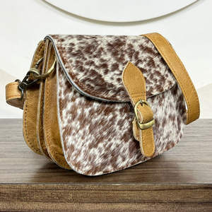 Bolso Bandolera Mini de Cuero Vacuno Genuino al por Mayor, Bolso de Mano Elegante de Piel con Pelo Estilo Western, Bolso Cruzado Bohemio para Mujer, Bolso Multiusos - Product Image 4