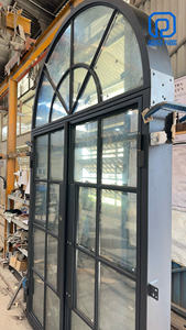 Puerta de Entrada Doble Arqueada de Acero Negro de Lujo con Paneles de Vidrio, Puerta de Seguridad Exterior Moderna para Villa, Hecha en Vietnam - Product Image 3