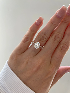 แหวนหมั้นเพชรทรงกลมเจียระไนแบบบริลเลียนท์ ทอง 14K ดีไซน์คลาสสิก ประดับเพชรแบบหนามเตย - Product Image 1