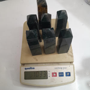 Vente en gros de pierres précieuses d'agate naturelle d'Indonésie de haute qualité, taille de la tour 10 x 2,5 cm, artisanat, cristal de guérison - Product Image 3