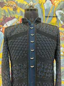 Sherwani de luxe bleu marine pour homme, style indo-occidental, avec broderie géométrique noire texturée, pour marié royal ou prince - Product Image 3