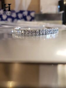 Pulsera de Tenis Ovalada Clásica con Moissanita/Diamante, Joyería Elegante para Bodas/Nupcial al por Mayor - Product Image 1