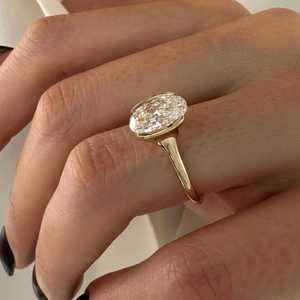 Magnifique bague de luxe en diamant taille ovale 3,01 carats cultivé en laboratoire avec or massif 18 carats, bijou de promesse raffiné, cadeau pour petite amie - Product Image 4