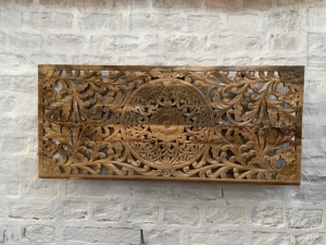 Grande décoration murale en bois massif naturel sculpté à la main, motif floral et paysager, pour l'arrière des canapés et lits, idéale pour le salon - Product Image 1