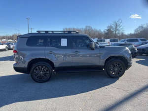 Lexus GX 550 d'occasion en bon état, modèle 2024 - Product Image 5