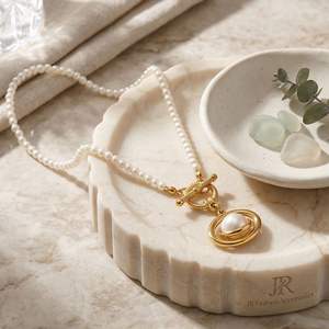 Collier de perles en gros, collier avec pendentif en acier inoxydable doré pour femmes - Product Image 2