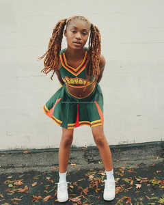 ชุดเชียร์สำหรับเด็กผู้หญิงชุดแข่งขันออกแบบได้ตามต้องการแบบ2025เทคนิคการพิมพ์ลายสีเขียวและสีเหลือง - Product Image 4