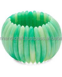 Bracelet de brin de bijoux de mode en résine de couleur personnalisée de marque personnalisée de qualité supérieure pour les femmes d'Inde. - Product Image 3