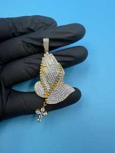 จี้รูปมืออธิษฐานประดับเพชรโมอิสซาไนต์ VVS เงินแท้ 925 ชุบทอง จี้ฮิปฮอป ผ่านการทดสอบเพชร ประดับเพชรเต็มตัว จี้หรูสั่งทำพิเศษ - Product Image 2