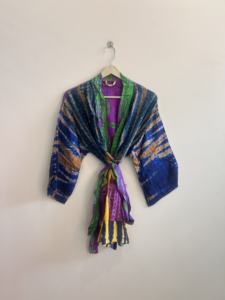 Robe kimono en soie pour femmes, kimono vintage bohème en soie, kimono en crêpe doux et confortable - Product Image 4