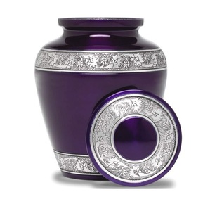 Urne funéraire métallique de style européen haut de gamme pour adulte, finition polie et couvercle sécurisé pour un hommage commémoratif durable à la maison - Product Image 5