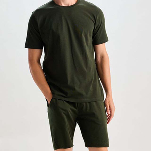 Nouvel ensemble deux pièces pour homme en coton 100% respirant, couleur unie, short et chemise, idéal pour l'été – Vente chaude - Product Image 4