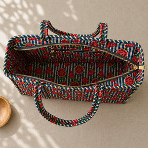Sac fourre-tout matelassé en coton imprimé pastèque, imprimé à la main, avec fermeture éclair, motif rayé, design tendance toutes saisons, 18 pouces - Product Image 3