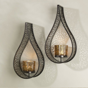 Dos apliques de pared de metal oscuro en forma de lágrima con cristal con vetículas doradas. Iluminación moderna disponible a precios de mayorista. - Product Image 1