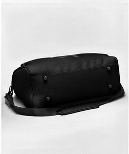 Bolsa Deportiva Negra KLTW, Bolsa de Viaje Impermeable de Gran Capacidad para Hombres y Mujeres, para Gimnasio y Actividades al Aire Libre - Product Image 3