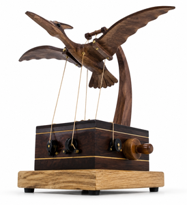 Figurines et sculptures rustiques en bois de pin, fabrication sur mesure, vente en gros |   Décoration d'intérieur artisanale, écologique et durable par Aqudus Saleem India - Product Image 4
